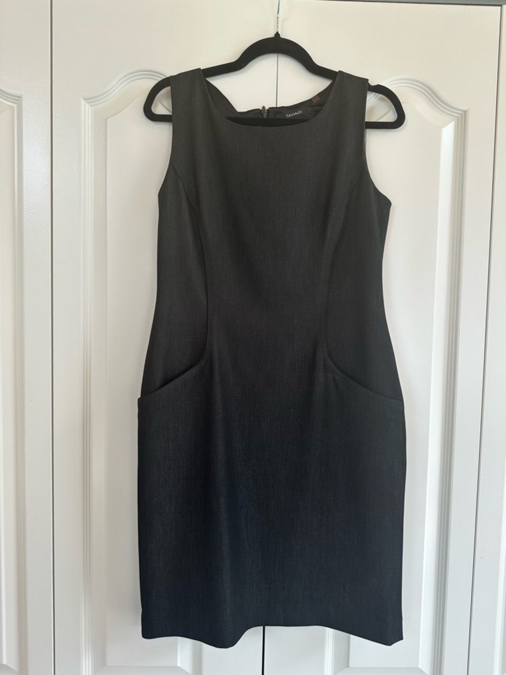 Tahari Black Sleeveless Midi Sheath Dress